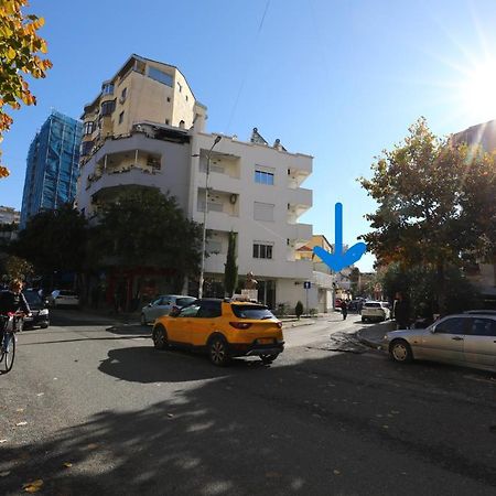 Little Corner Hostel Tiranë Eksteriør bilde