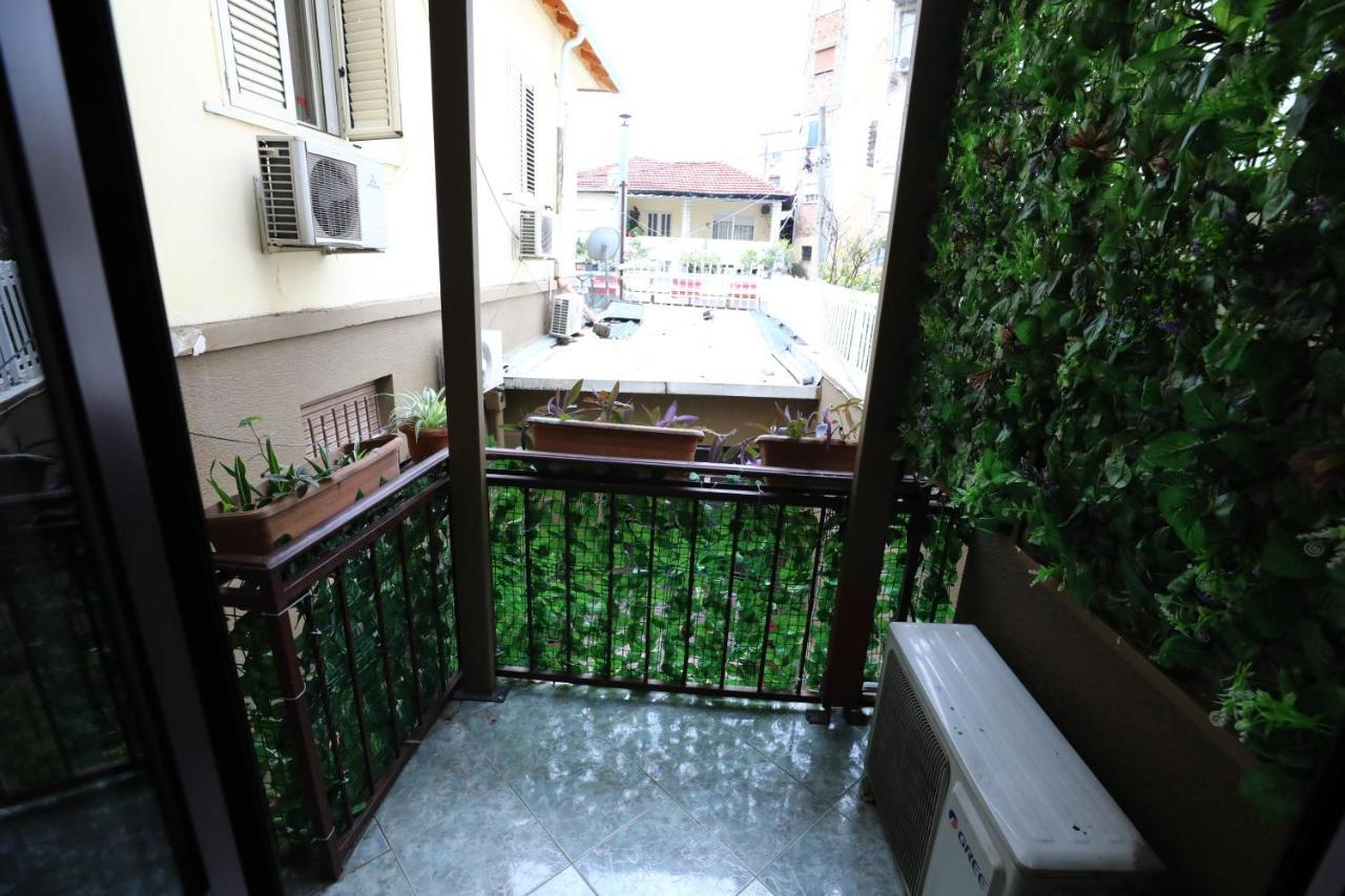 Little Corner Hostel Tiranë Eksteriør bilde